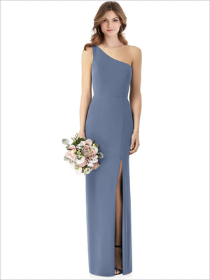 One-shoulder crepe trumpet gown in blue with front slit